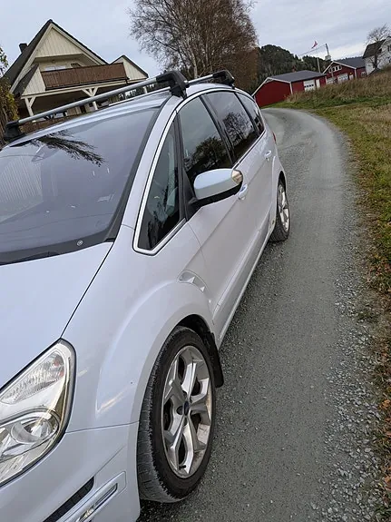 Ford S-Max 2014 photo 5