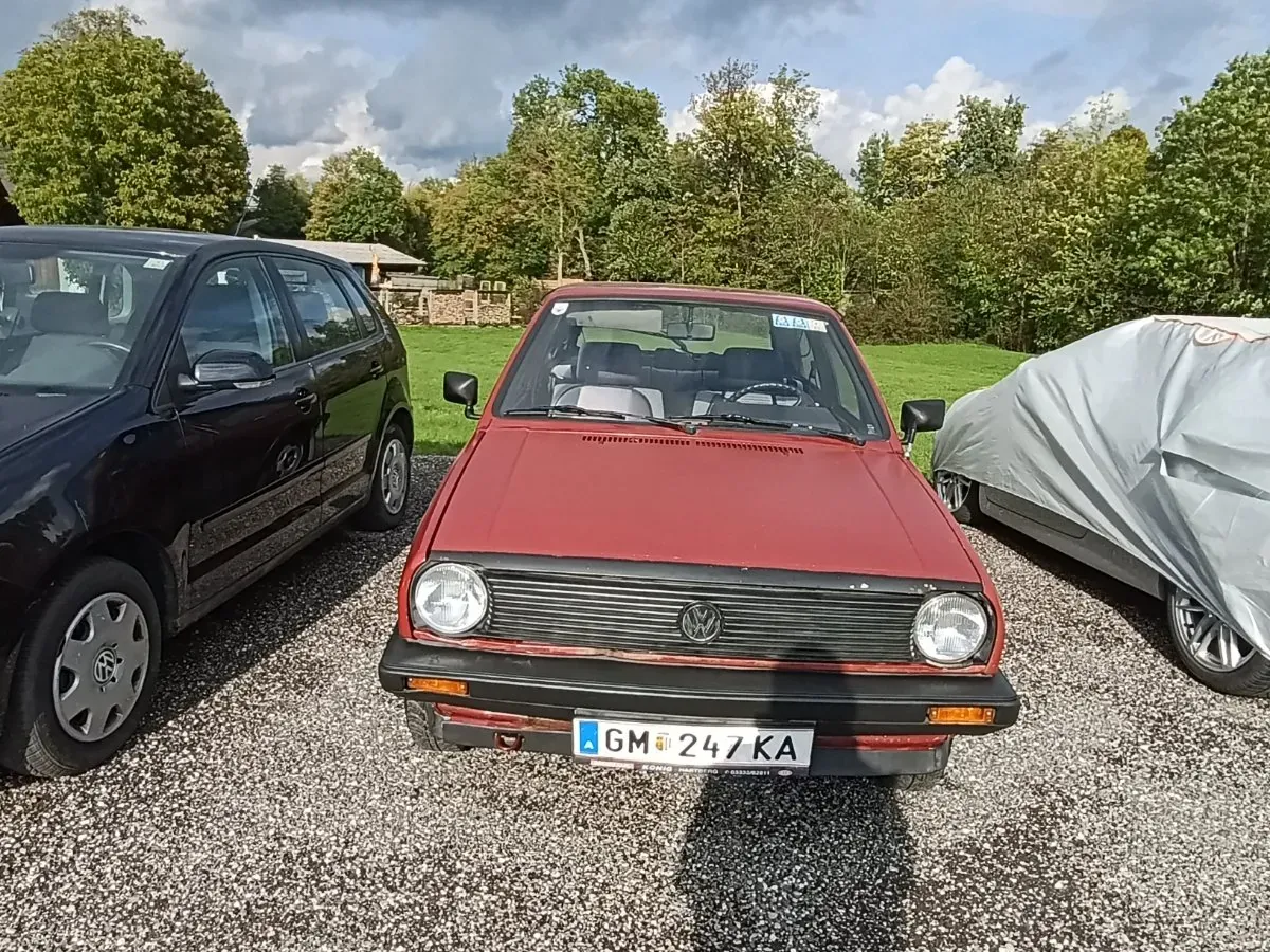 Volkswagen Polo 1983 photo 2
