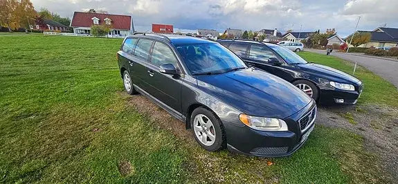 Volvo V70 2009 photo 2