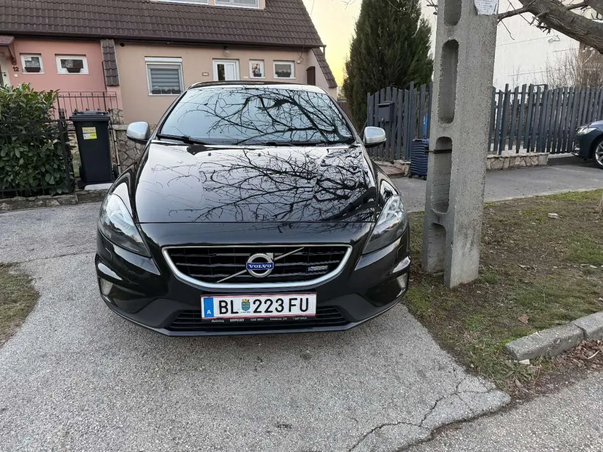 Volvo V40 2016 photo 2