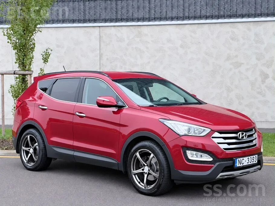 Hyundai Santa Fe 2014 photo 2