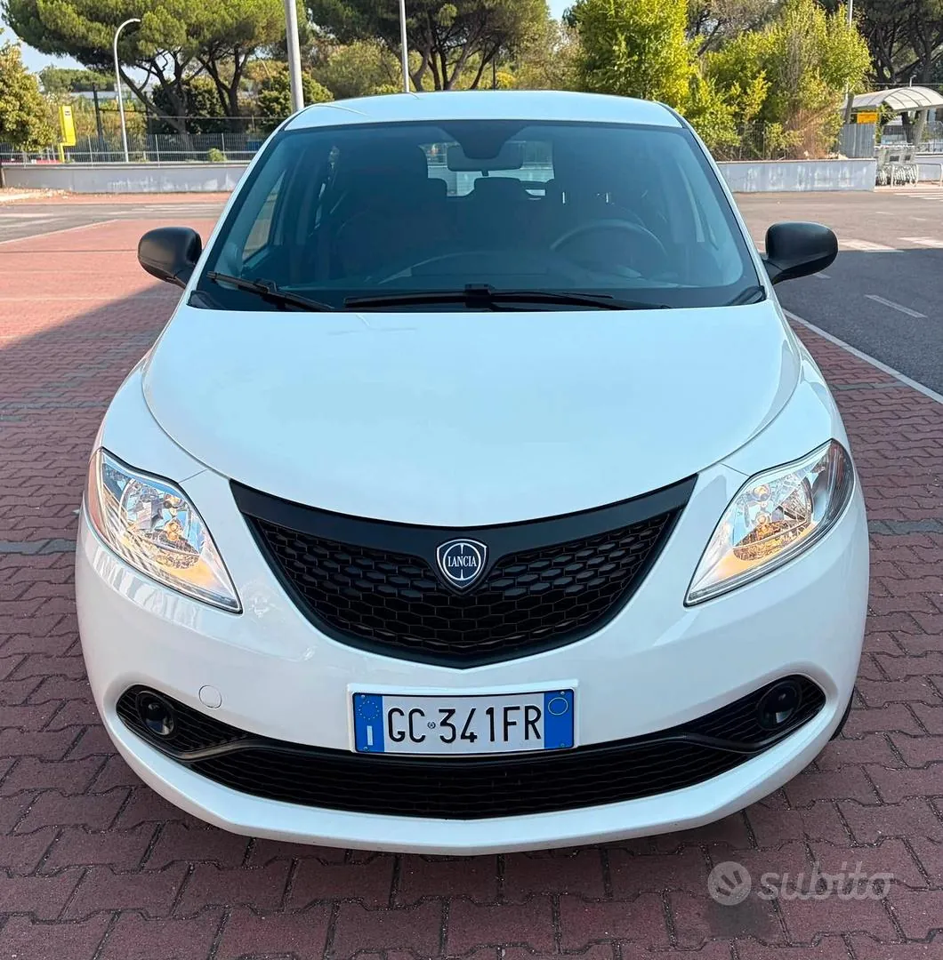 Lancia Ypsilon 2020 photo 2