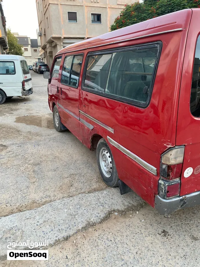 Mazda E2000 2000 photo 3