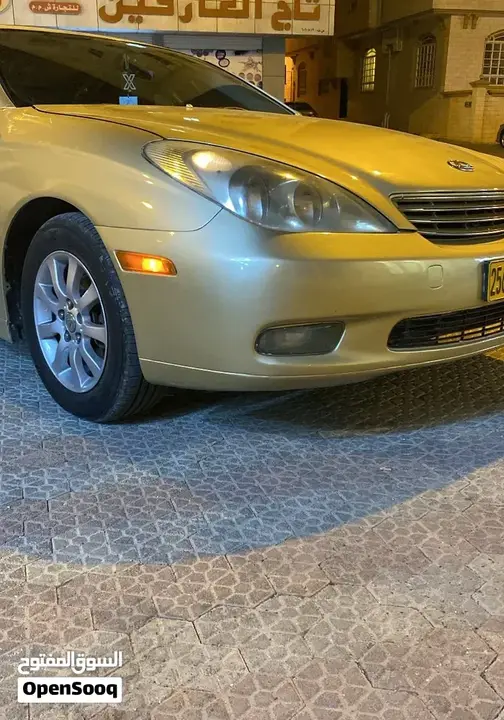 Lexus Is 2022 photo 2