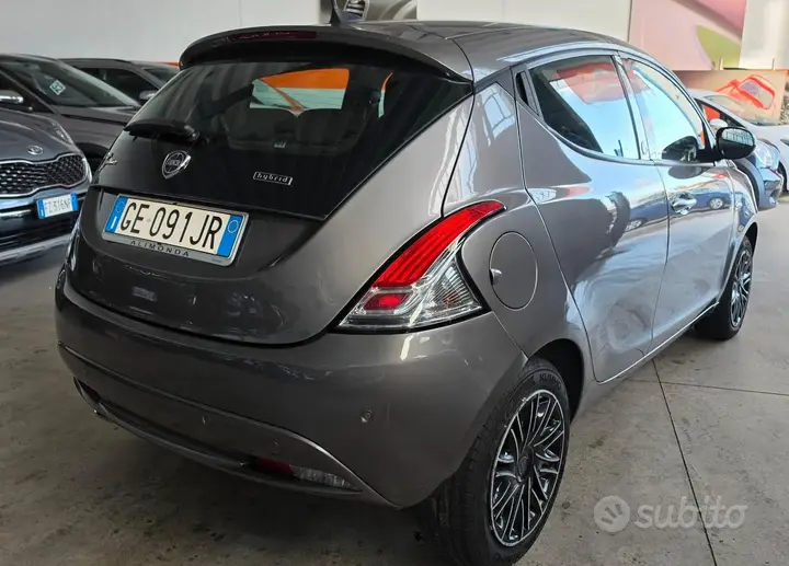 Lancia Ypsilon 2021 photo 4