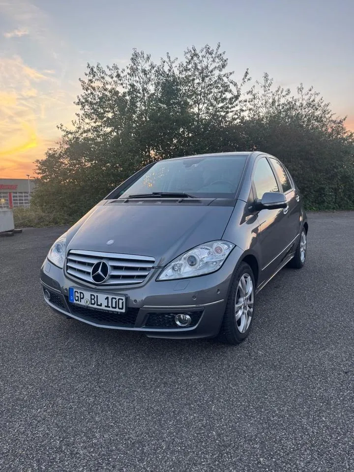 Mercedes-Benz A200