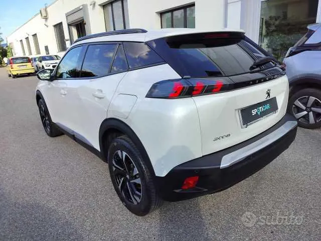 Peugeot 2008 2023 photo 4