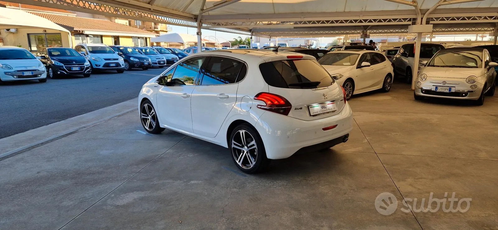 Peugeot 208 2018 photo 2