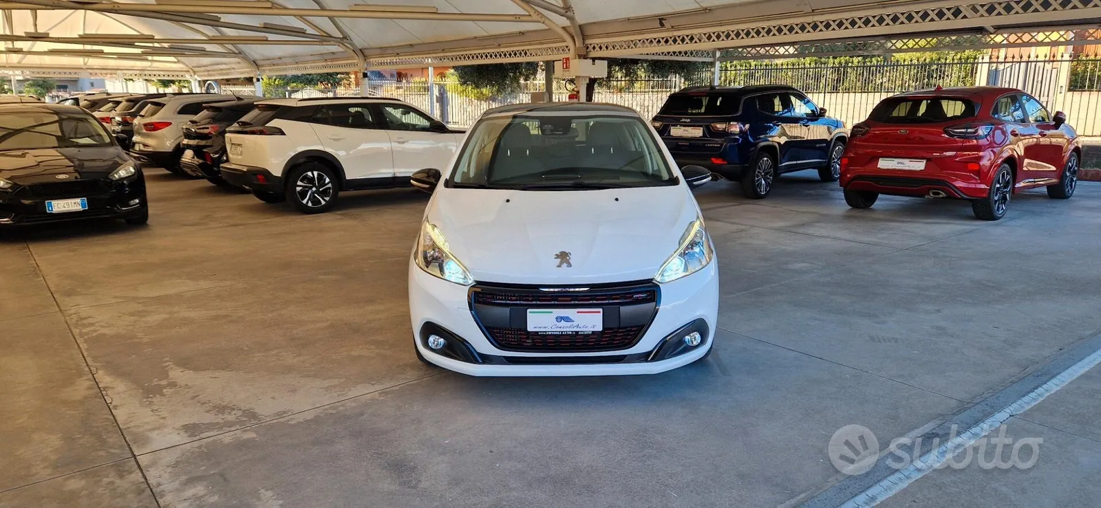 Peugeot 208 2018 photo 3