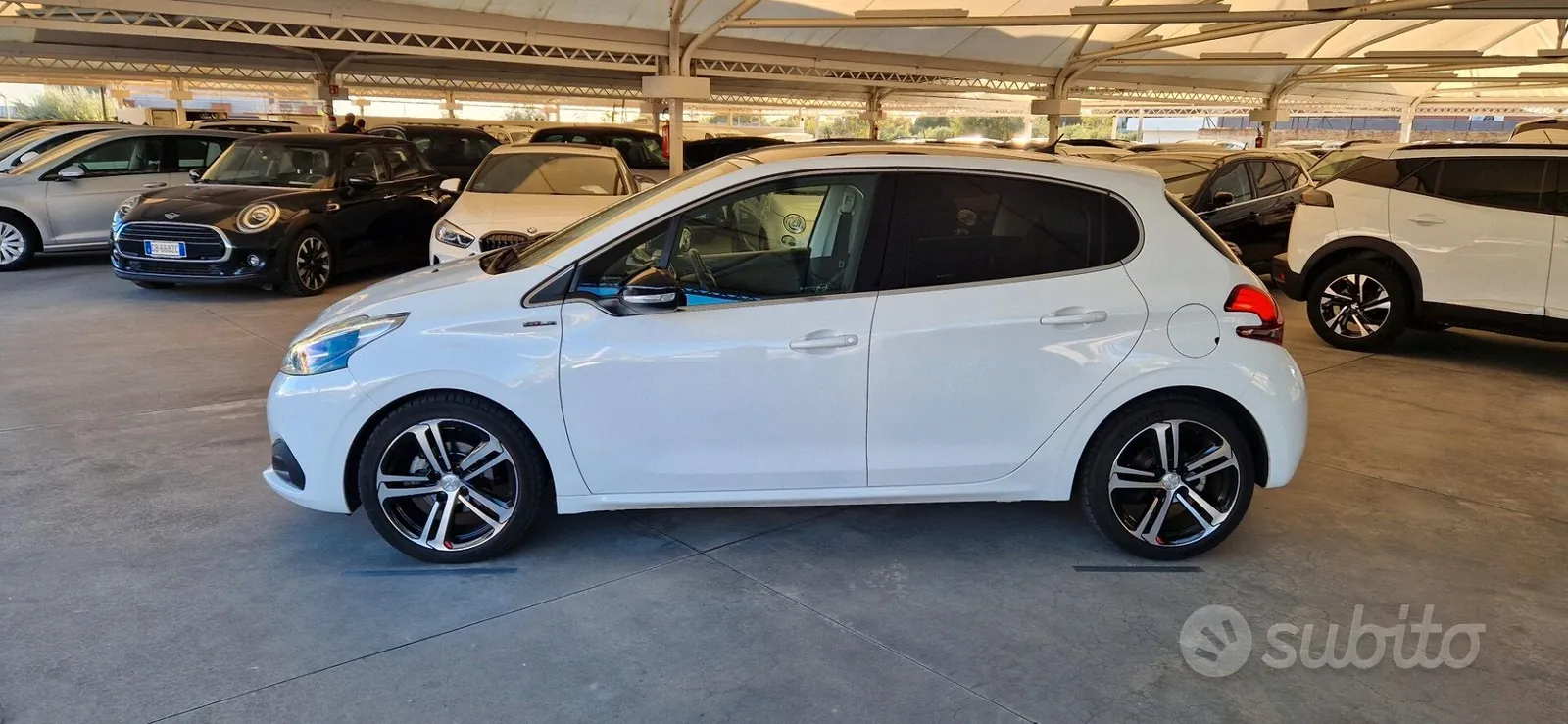 Peugeot 208 2018 photo 5