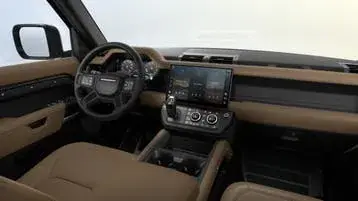 Land Rover Defender 2026 photo 2