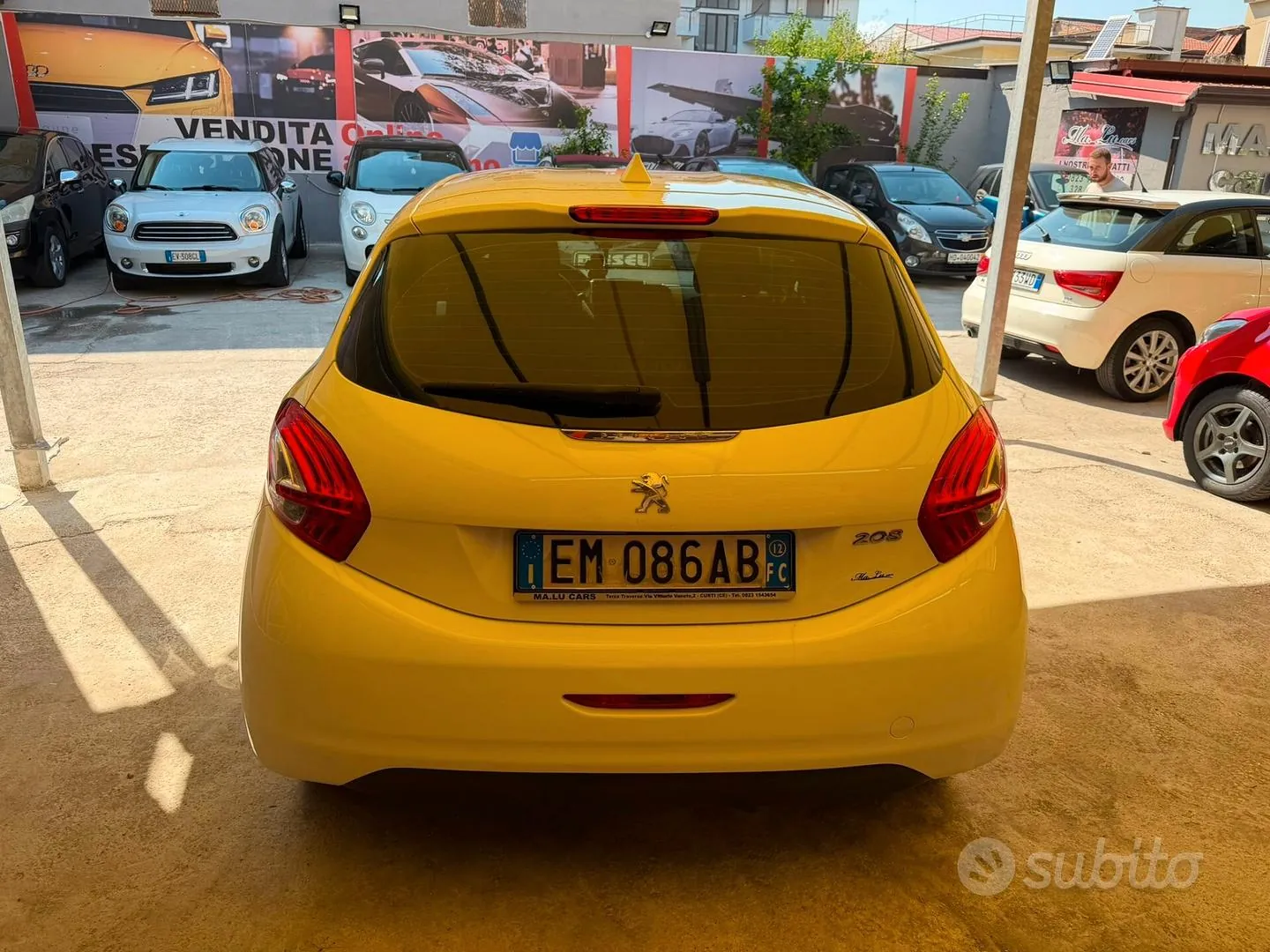 Peugeot 208 2012 photo 4