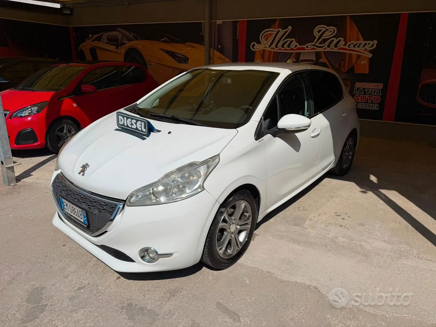 Peugeot 208 2012 photo 3