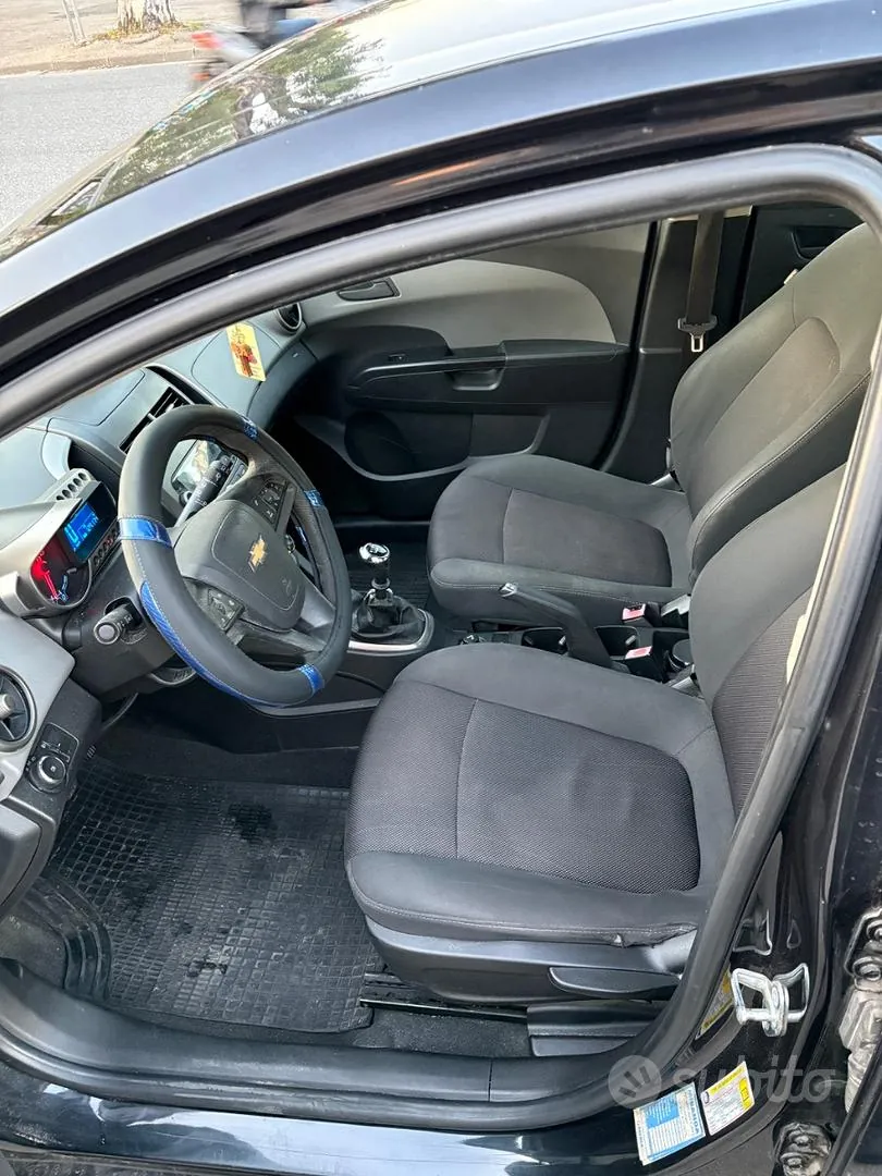 Chevrolet Aveo 2011 photo 5