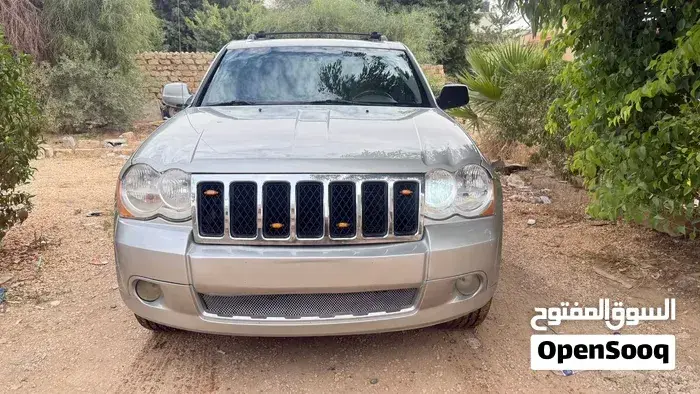 Jeep Grand Cherokee 2010 photo 2