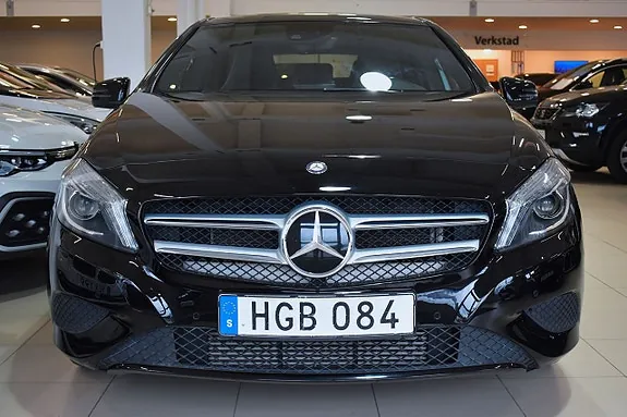 Mercedes-Benz A200 2015 photo 2