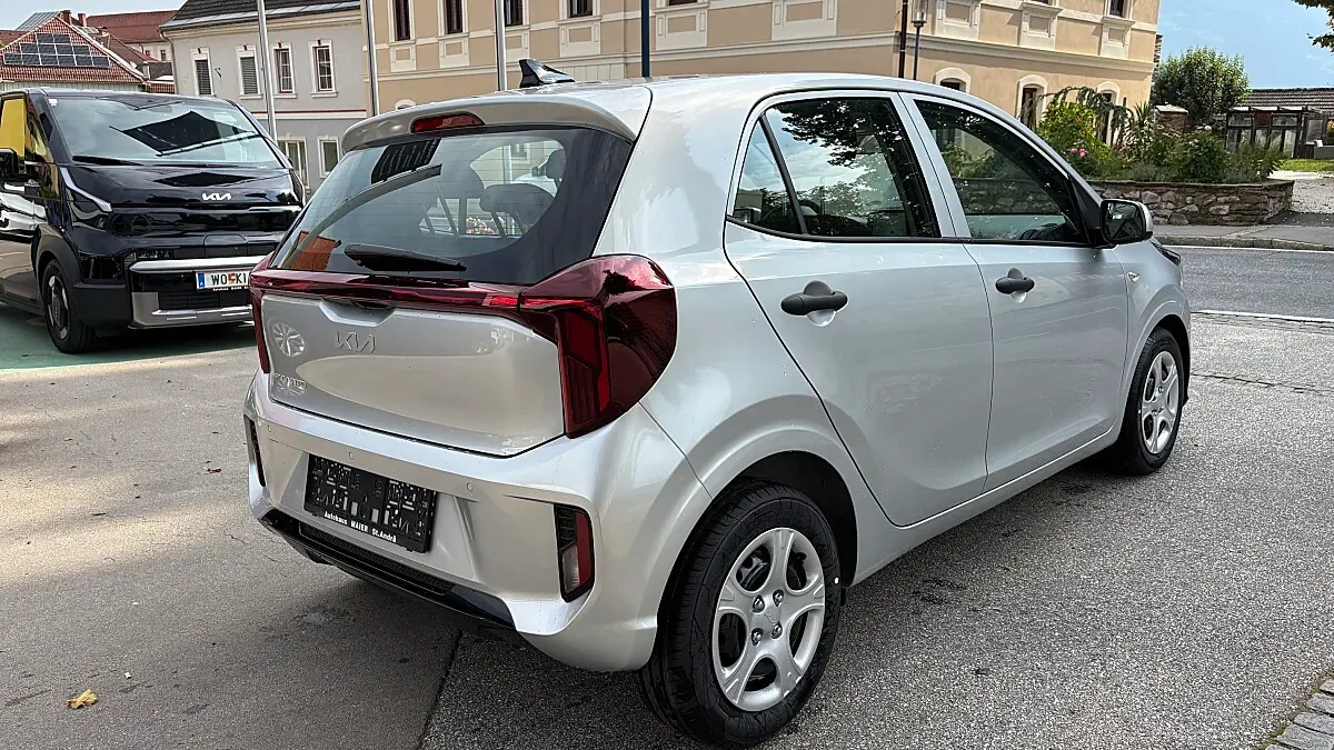 Kia Picanto photo 2
