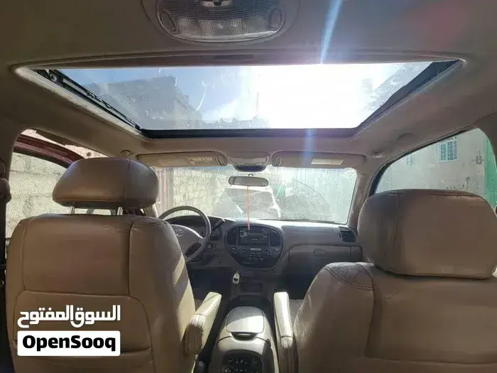 Toyota Sequoia 2003 photo 4