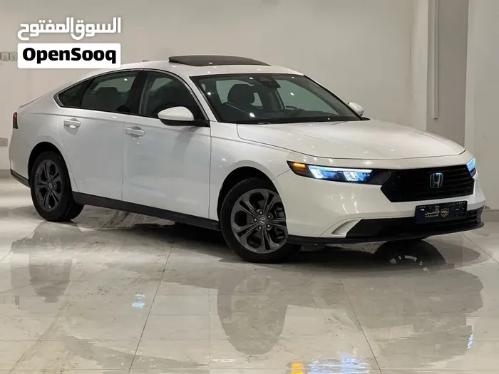 Honda Accord 2023 photo 2