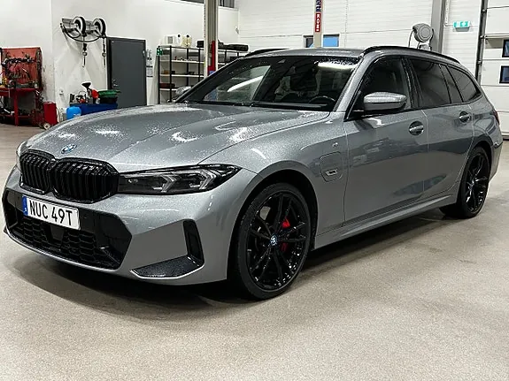 BMW 330E