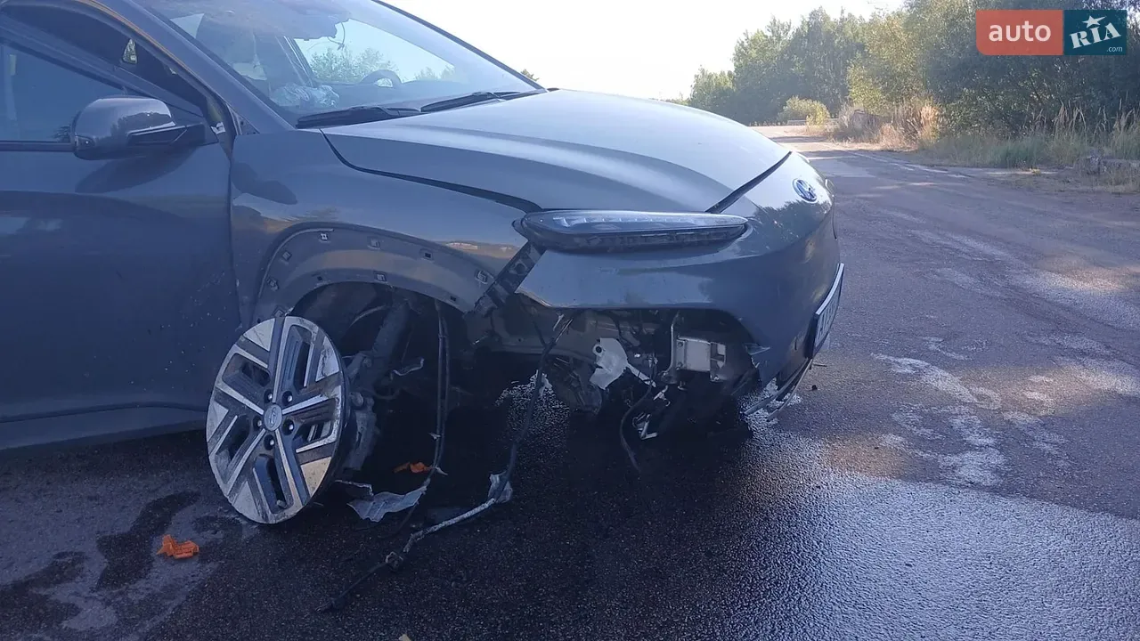 Hyundai Kona Electric 2023 photo 3