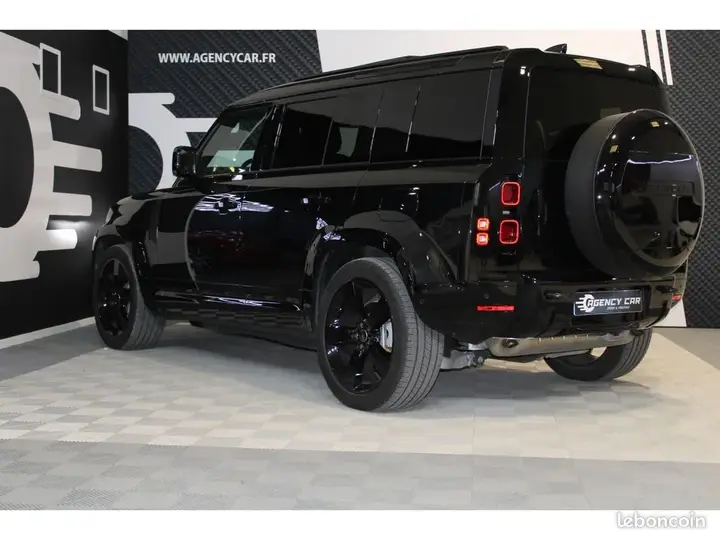Land Rover Defender 2024 photo 3