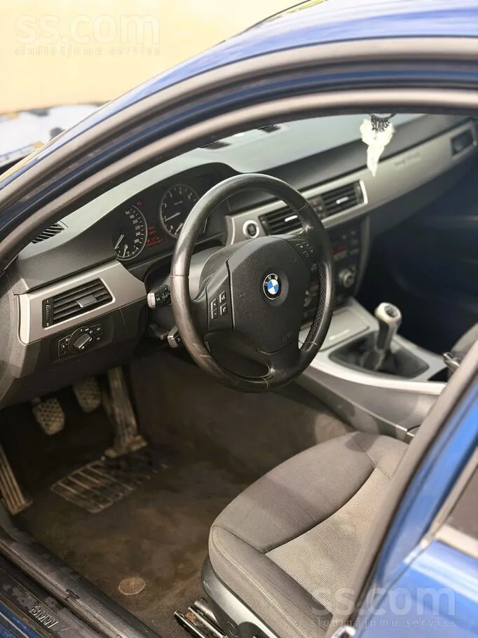 BMW 318 2006 photo 5