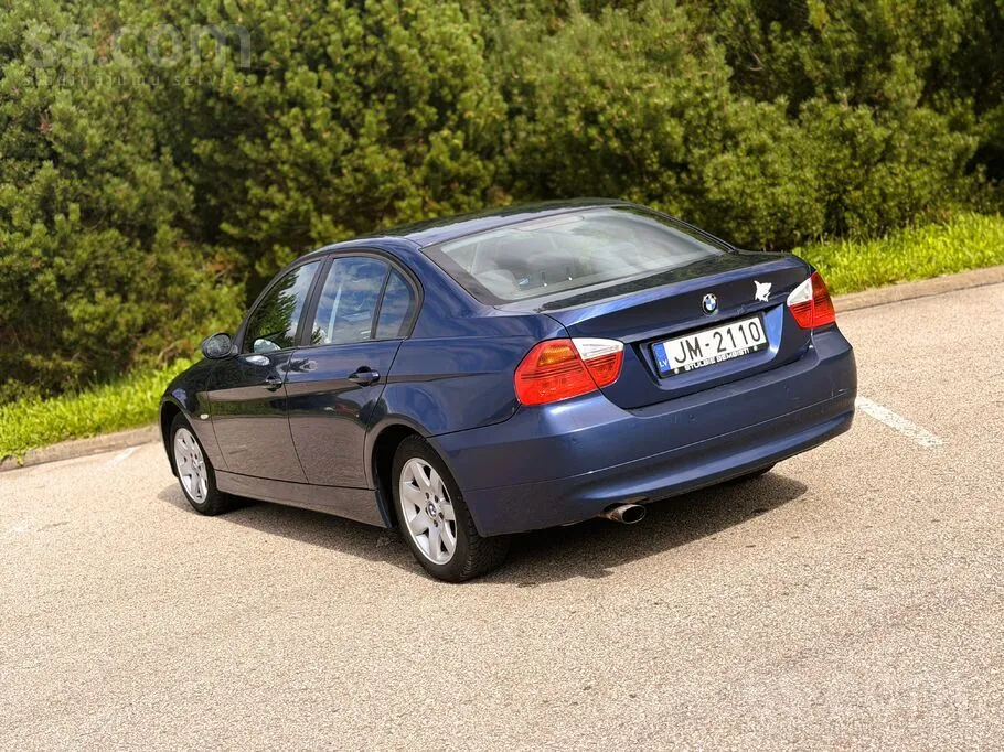 BMW 318 2006 photo 3