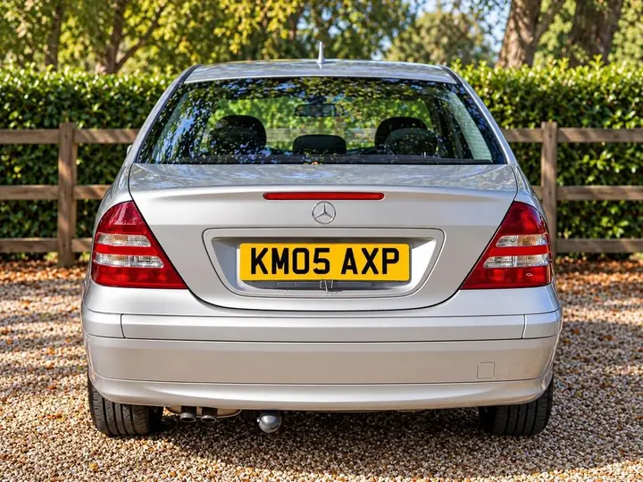 Mercedes-Benz C-Class 2005 photo 3