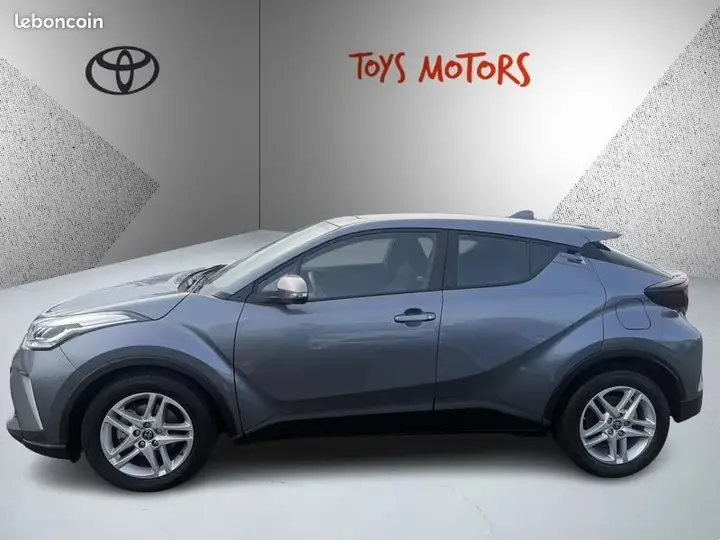 Toyota C-Hr 2023 photo 2