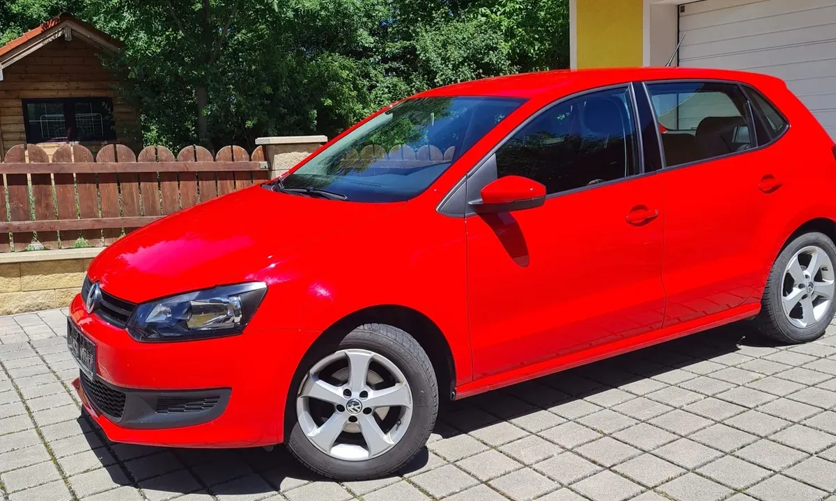 Volkswagen Polo 2013 photo 2