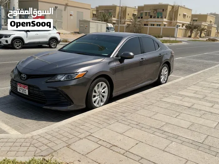 Toyota Camry 2023 photo 2