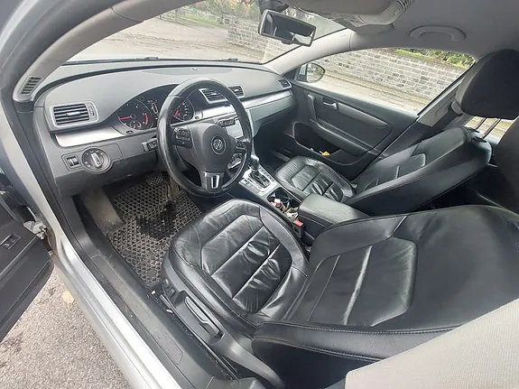 Volkswagen Passat 2012 photo 5