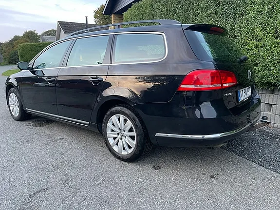 Volkswagen Passat 2012 photo 3
