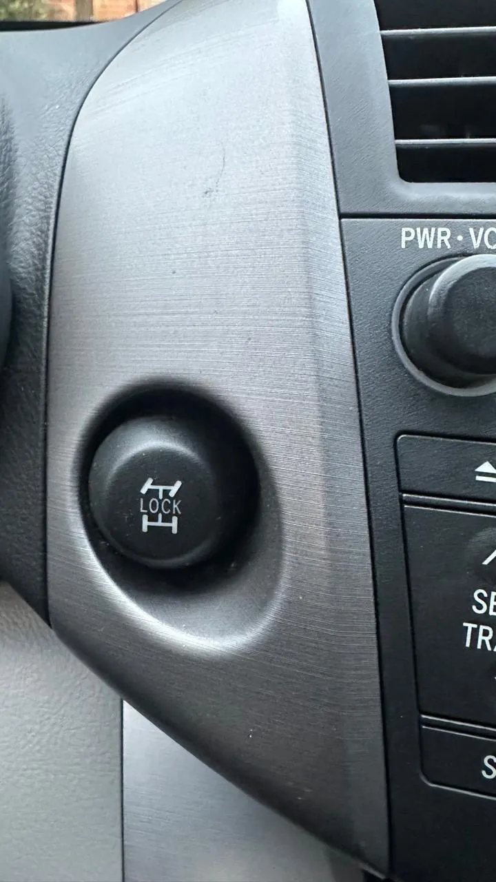 Toyota Rav4 2007 photo 4