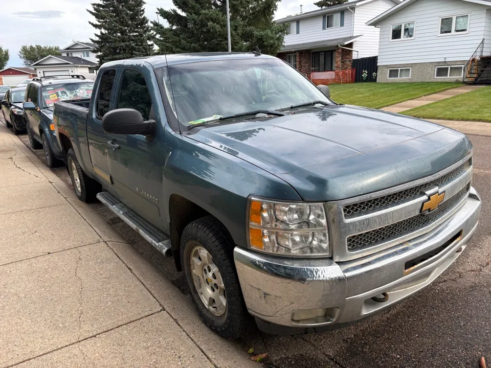 Chevrolet Silverado 1500 2012 photo 2