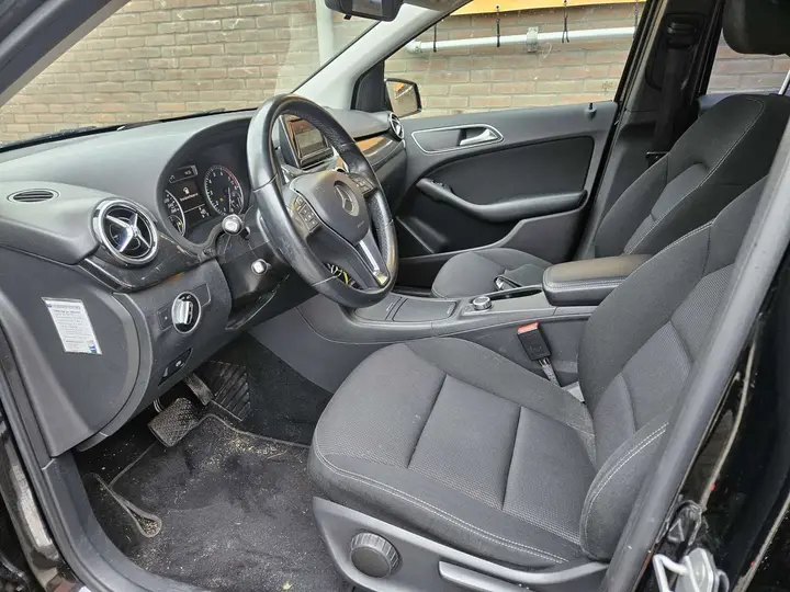 Mercedes-Benz B 2014 photo 5