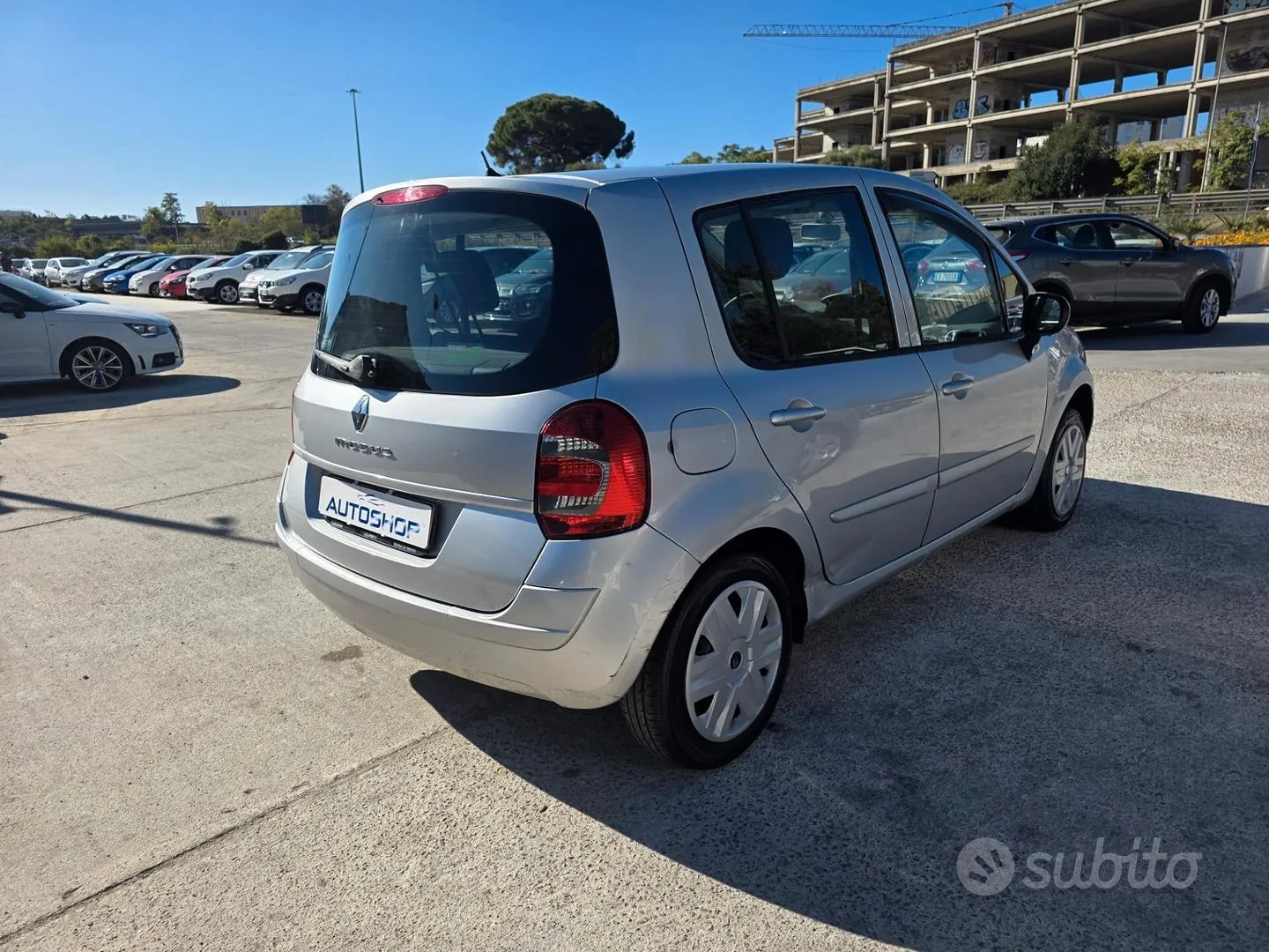 Renault Modus 2011 photo 2