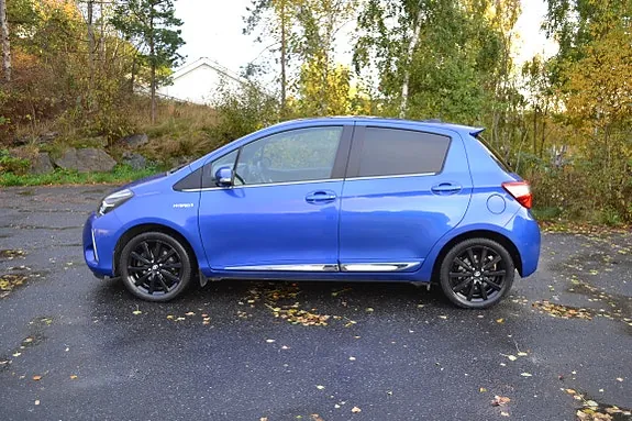 Toyota Yaris 2017 photo 4