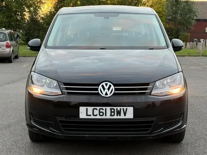 Volkswagen Sharan 2011 photo 2