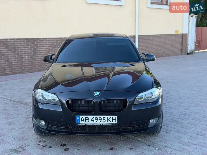 BMW 5 Series 2010 photo 3
