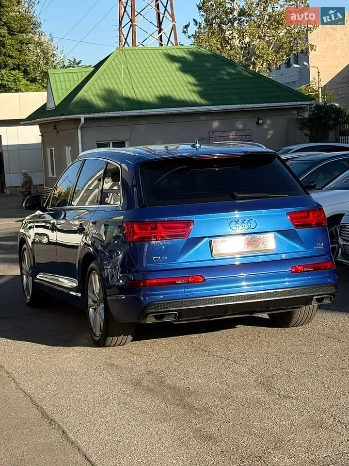 Audi Q7 2016 photo 5