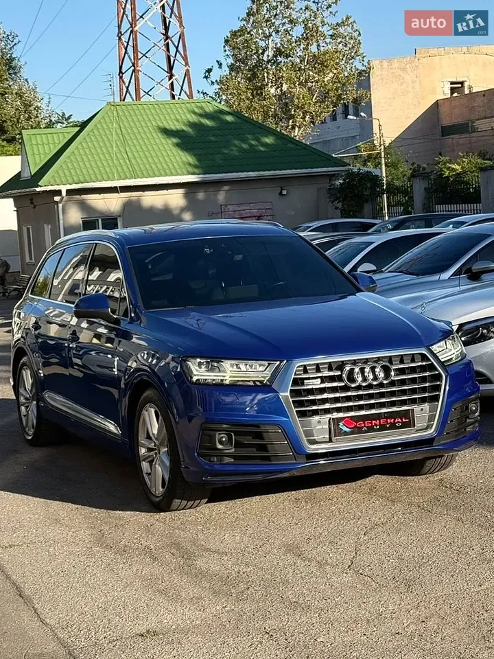 Audi Q7 2016 photo 2