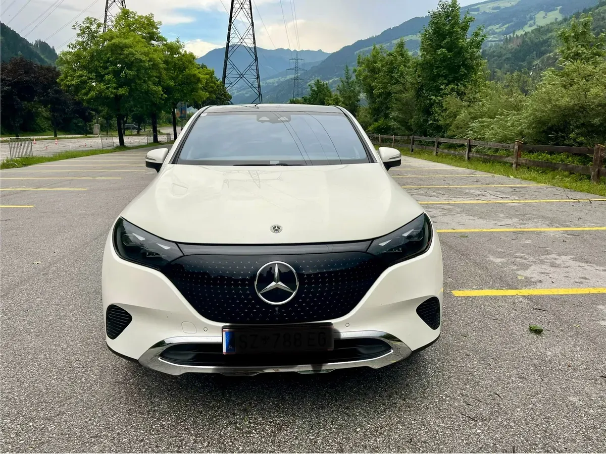 Mercedes-Benz Eqe Suv 2024 photo 2