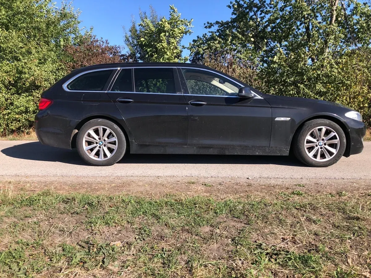 BMW 5 Series 2012 photo 3