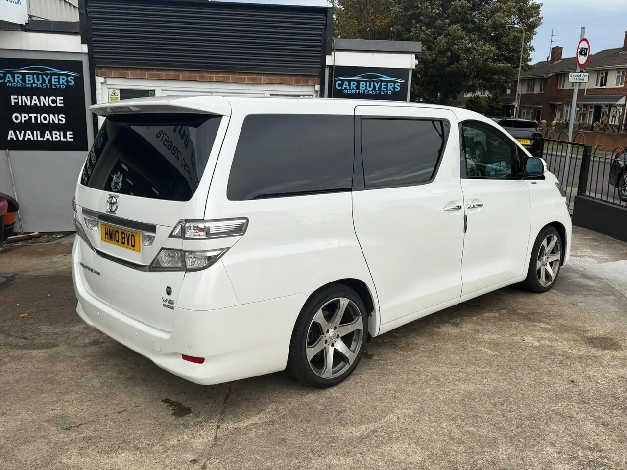 Toyota Vellfire 2022 photo 4