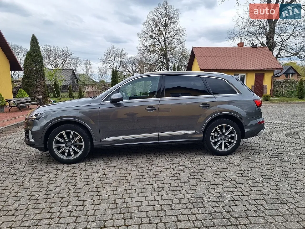 Audi Q7 2020 photo 2