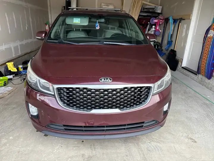 Kia Sedona 2015 photo 4