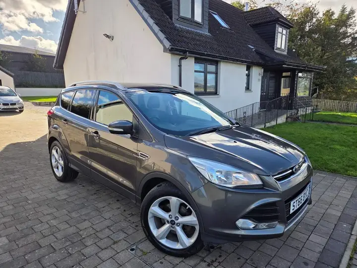 Ford Kuga 2016 photo 2