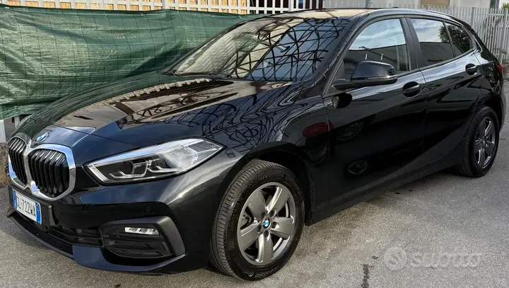 BMW 116D 2021 photo 3